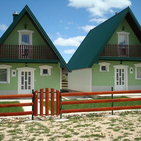 Rooms And Bungalows Sreten Zugic Zabljak  Ruang foto