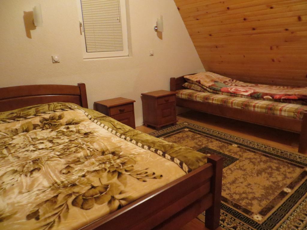 Rooms And Bungalows Sreten Zugic Zabljak  Ruang foto