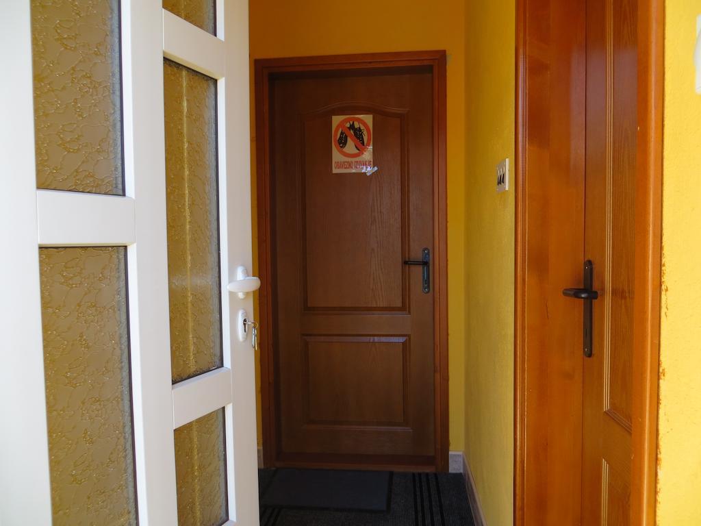 Rooms And Bungalows Sreten Zugic Zabljak  Ruang foto
