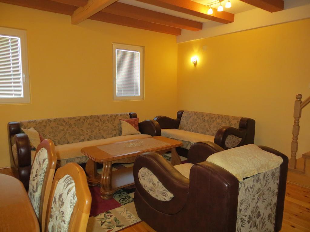 Rooms And Bungalows Sreten Zugic Zabljak  Ruang foto