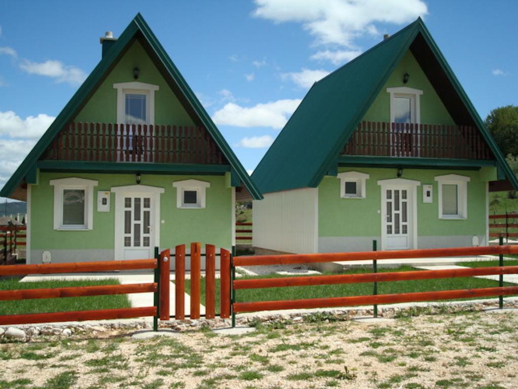 Rooms And Bungalows Sreten Zugic Zabljak  Ruang foto